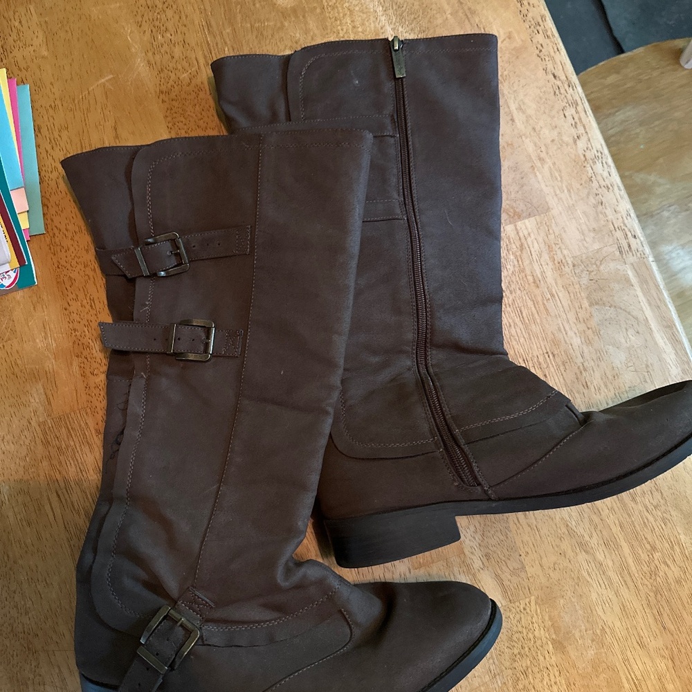 Dark brown suede boots